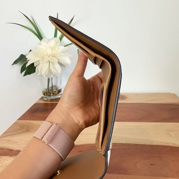 NWT‎ Coach Small Trifold Wallet In Signature Canvas With Floral Cluster Print - Picture 8 of 9